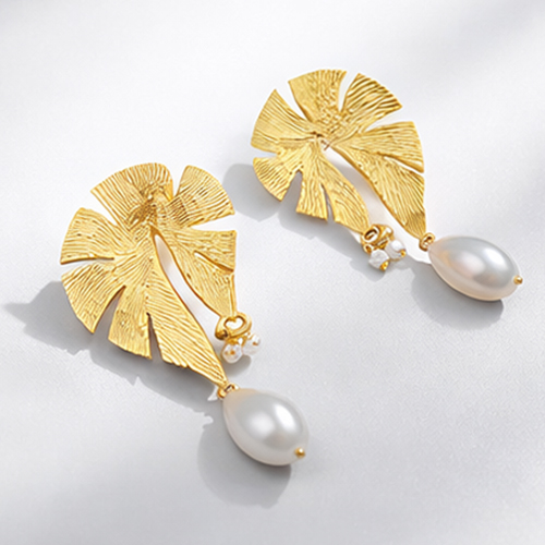 Golden Pearl Leaf Ear-Ring